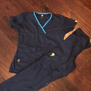 Wonder wink xs/xs tall scrub set